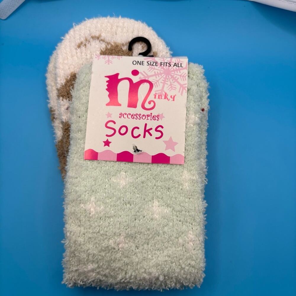 Panda Bear Face Fuzzy Crew‎ Socks White Black Warm Cozy Fluffy - Picture 2 of 4